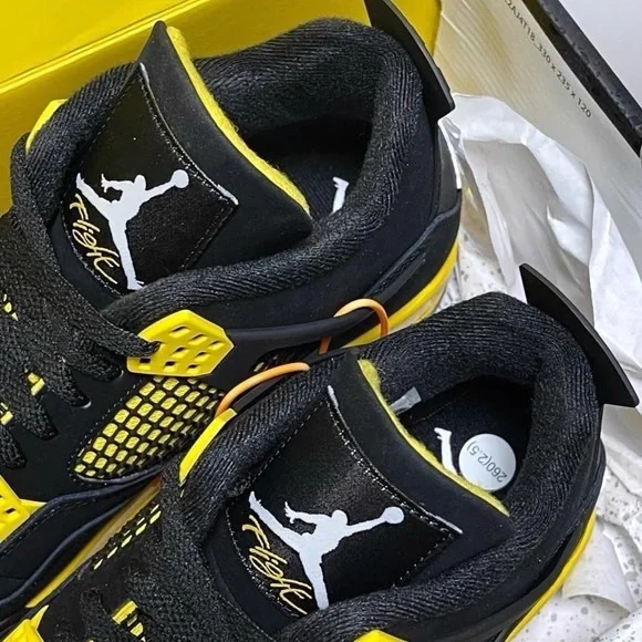 Air Jordan Retro 4 Thunders Black/Yellow - Picture 5 of 6